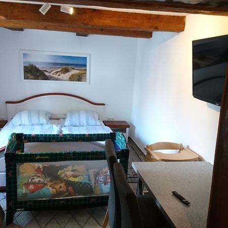 Kleine Gemuetliche Ferienwohnung Im Fachwerkstil Wolfsbourg Extérieur photo